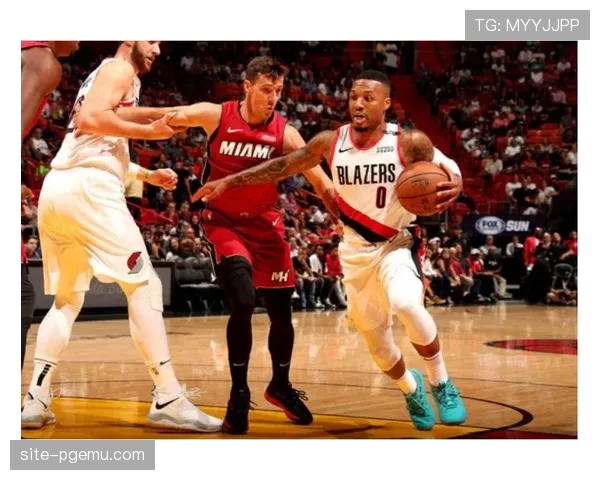 马刺双杀湖人战术复盘 锋线轮转压制对手核心