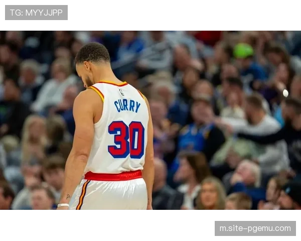 科尔勇士传切体系微调 增加持球点分散进攻发起责任