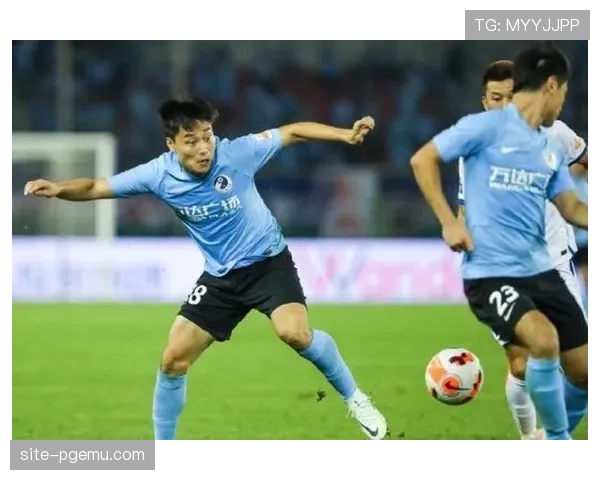 青岛西海岸与河南队互交白卷 双方门将高接抵挡力保平局